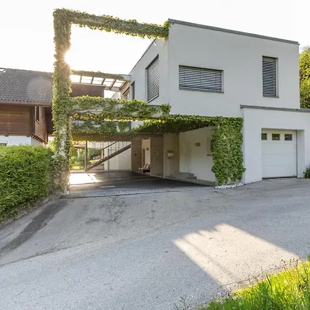 아파트 Bergpanorama Mit Sauna & Grossem Garten 플래타취