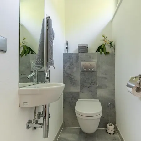 아파트 Bergpanorama Mit Sauna & Grossem Garten *