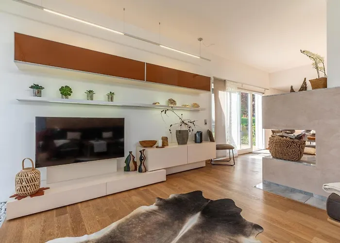 Bergpanorama Mit Sauna & Grossem Garten Appartement