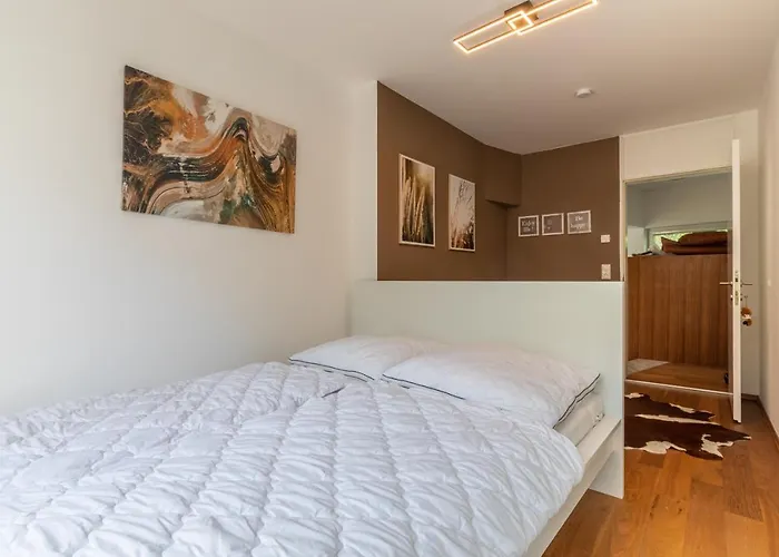 Appartement Bergpanorama Mit Sauna & Grossem Garten